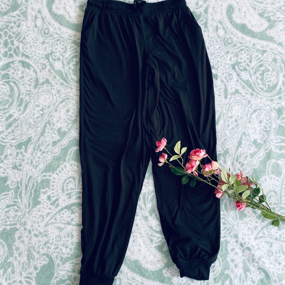 Joggers, size medium